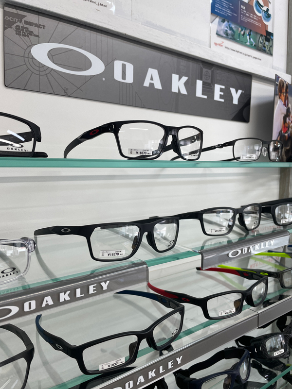 オークリー　OAKLEY