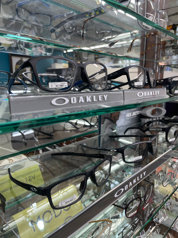 オークリー　OAKLEY