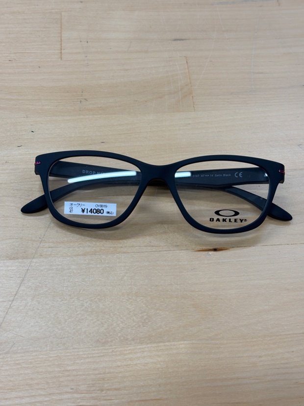 オークリーOAKLEY、OY9019