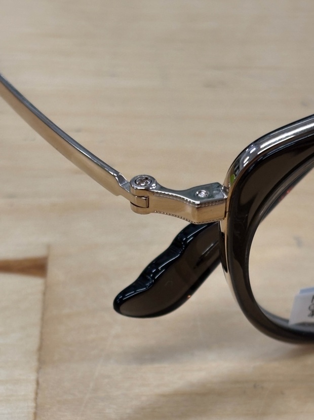 トリコ　trico メガネ